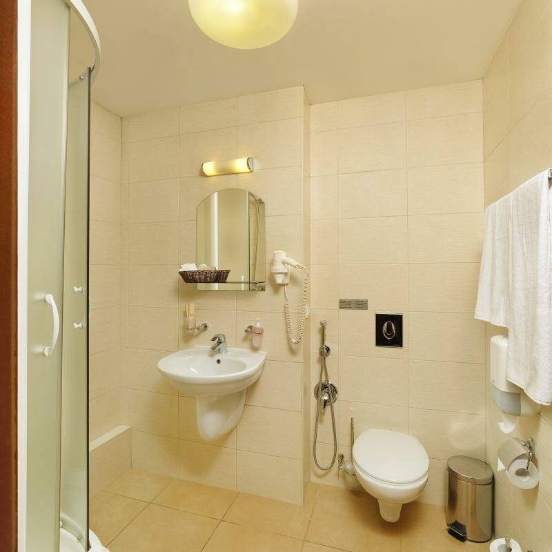 Фотографии номера 1 категория одноместный с большой кроватью в Гостинице Парус Нижний Новгород